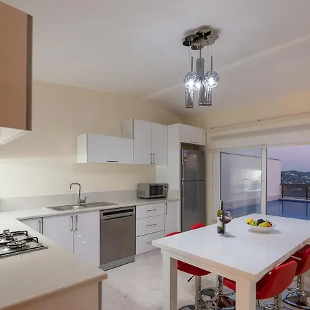 Skyler Villalari Villa Kaş