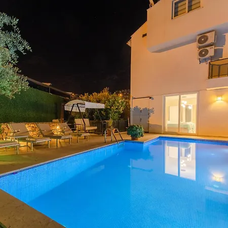 Skyler Villalari Villa Kaş